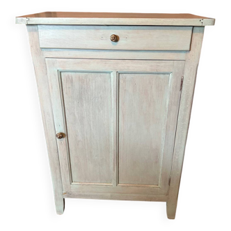 Small Parisian buffet with one door