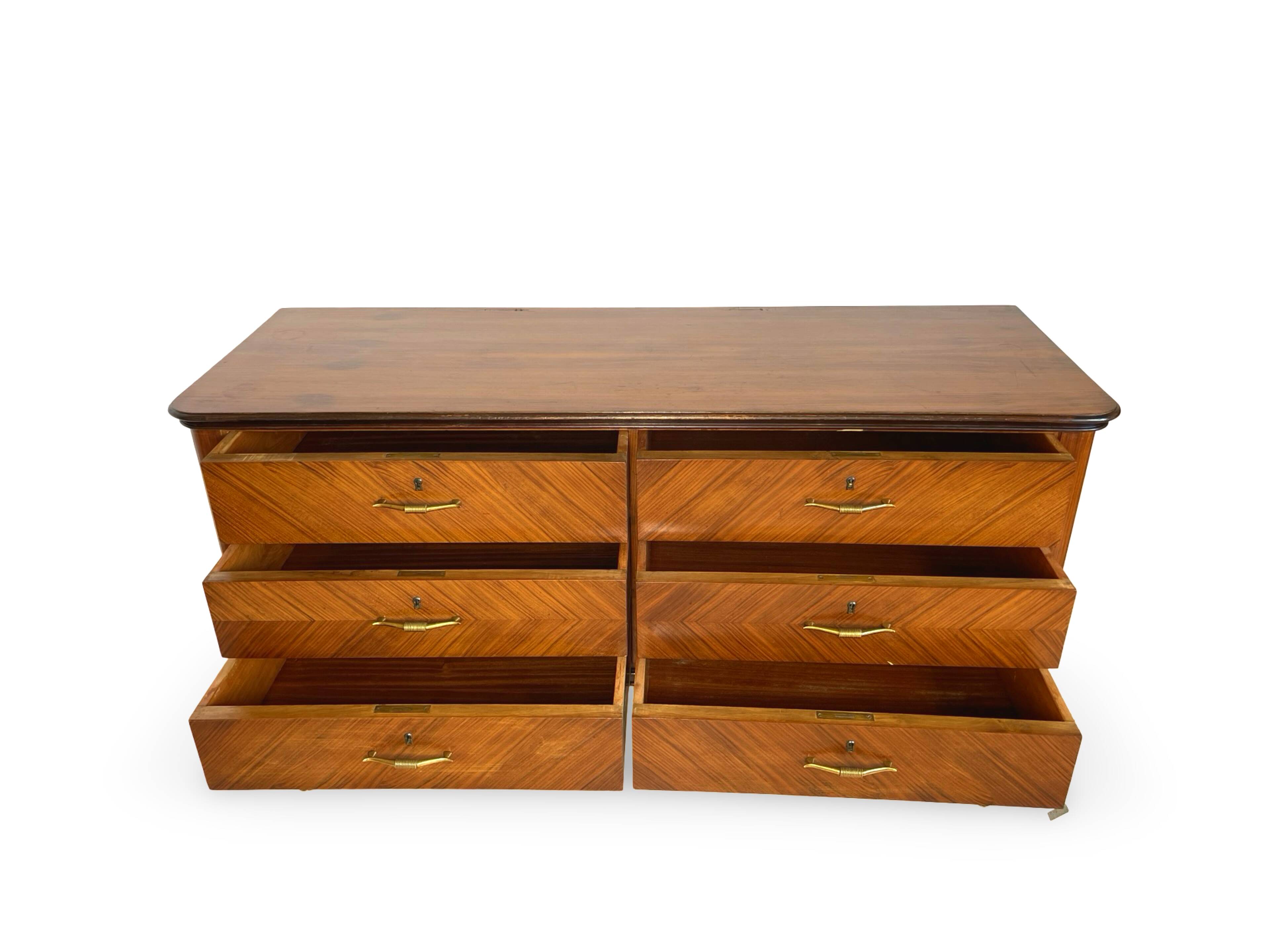 An Italian chest of drawers from the mid-20th century.