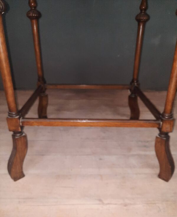 Table rectangulaire style renaissance