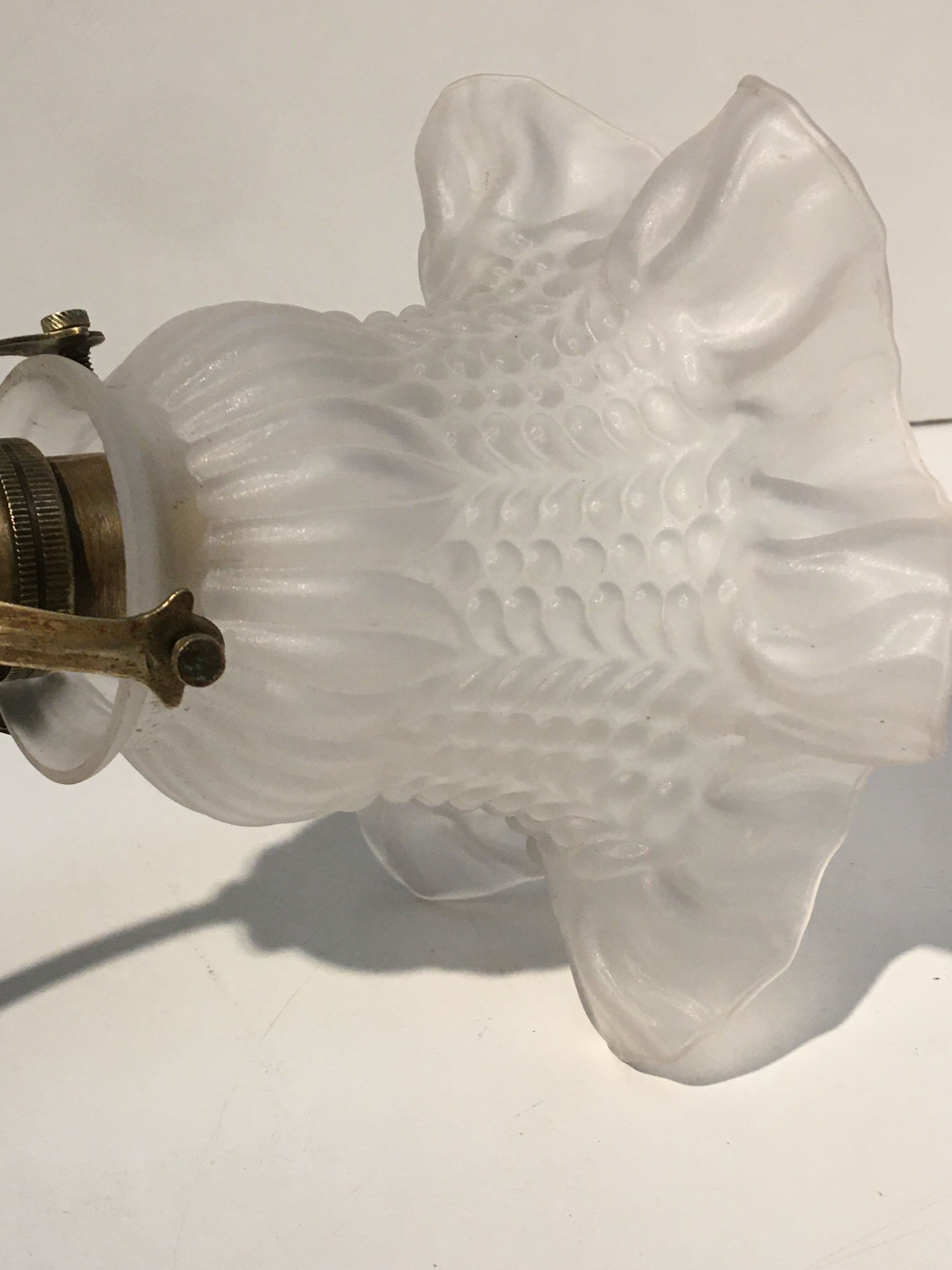 Brass Art Deco tulip sconce