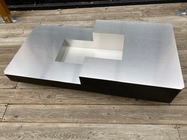Table basse frêne et alu brossé design 1970