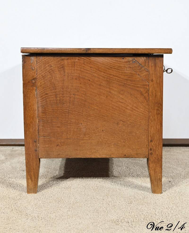 Oak Community Chest – Late 19th Century