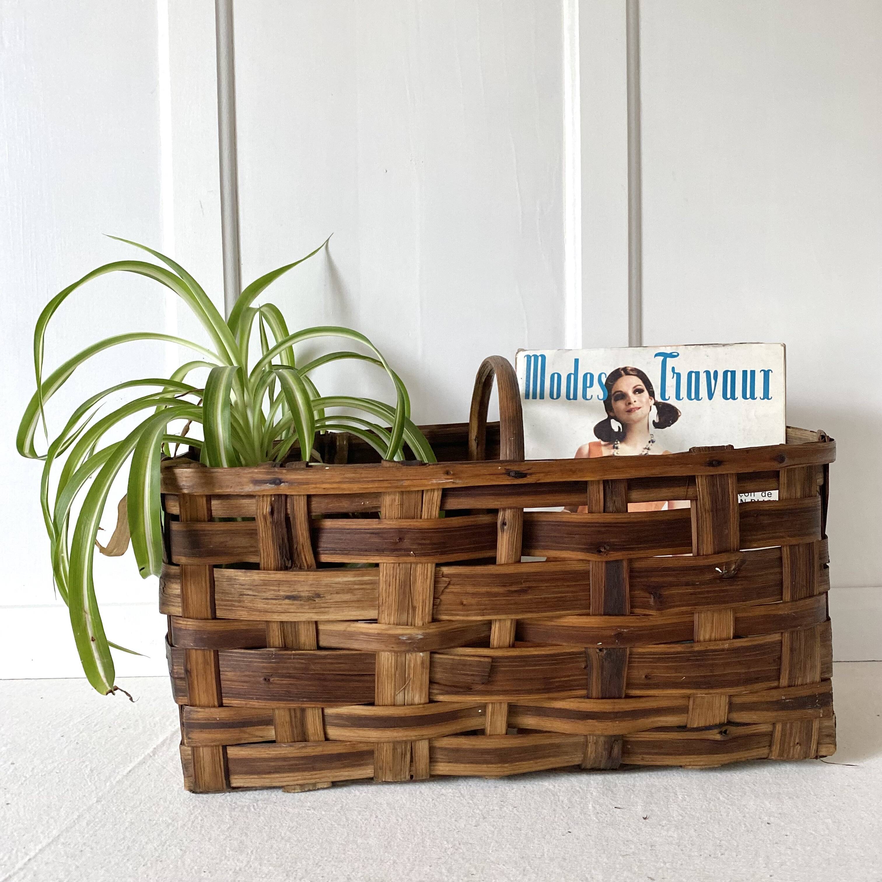 Old basket in woven chestnut wood