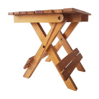 Wooden plant rest