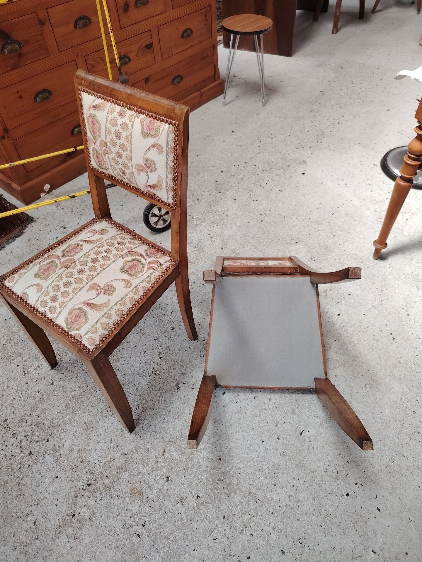 Pair of vintage solid wood chairs with upholstery – 1960