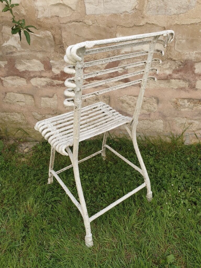 Garden chairs of Arras