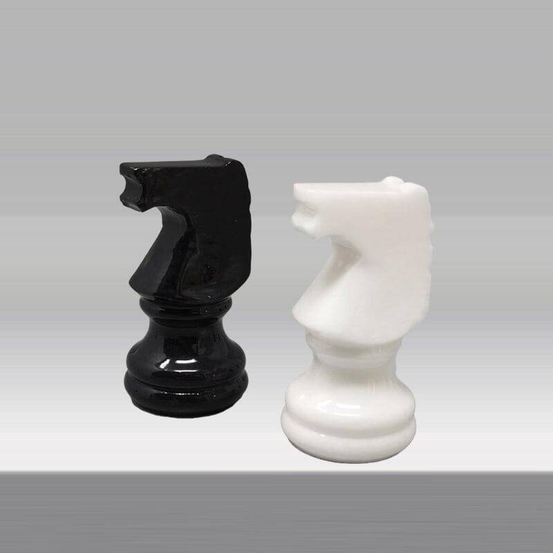 Vintage 1970s Italian Volterra Alabaster Chess Set – Handmade, Excellent Co