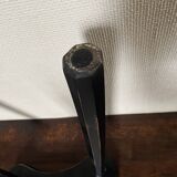 Bean-shaped tripod stool