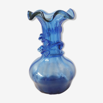 Vase in blown blue glass