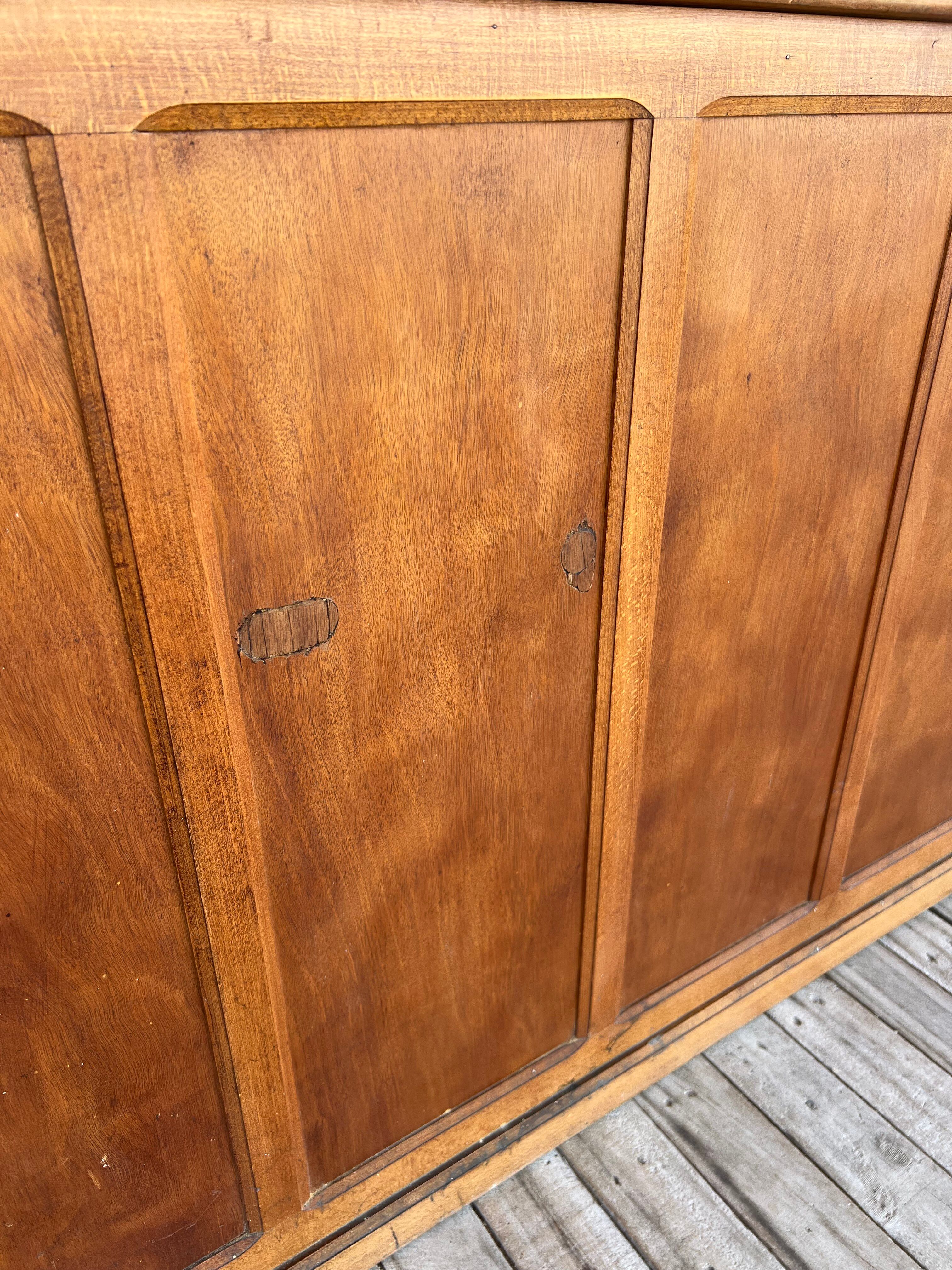 Sliding door counter