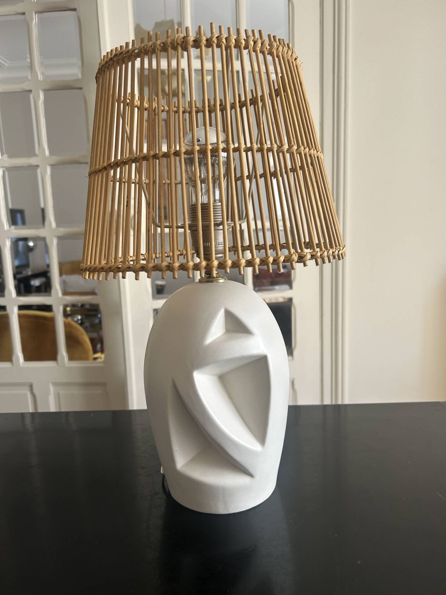 Lampe vintage en céramique ajourée