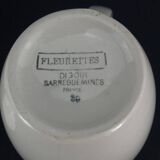 3-piece coffee service in Digoin earthenware with a flower decoration.