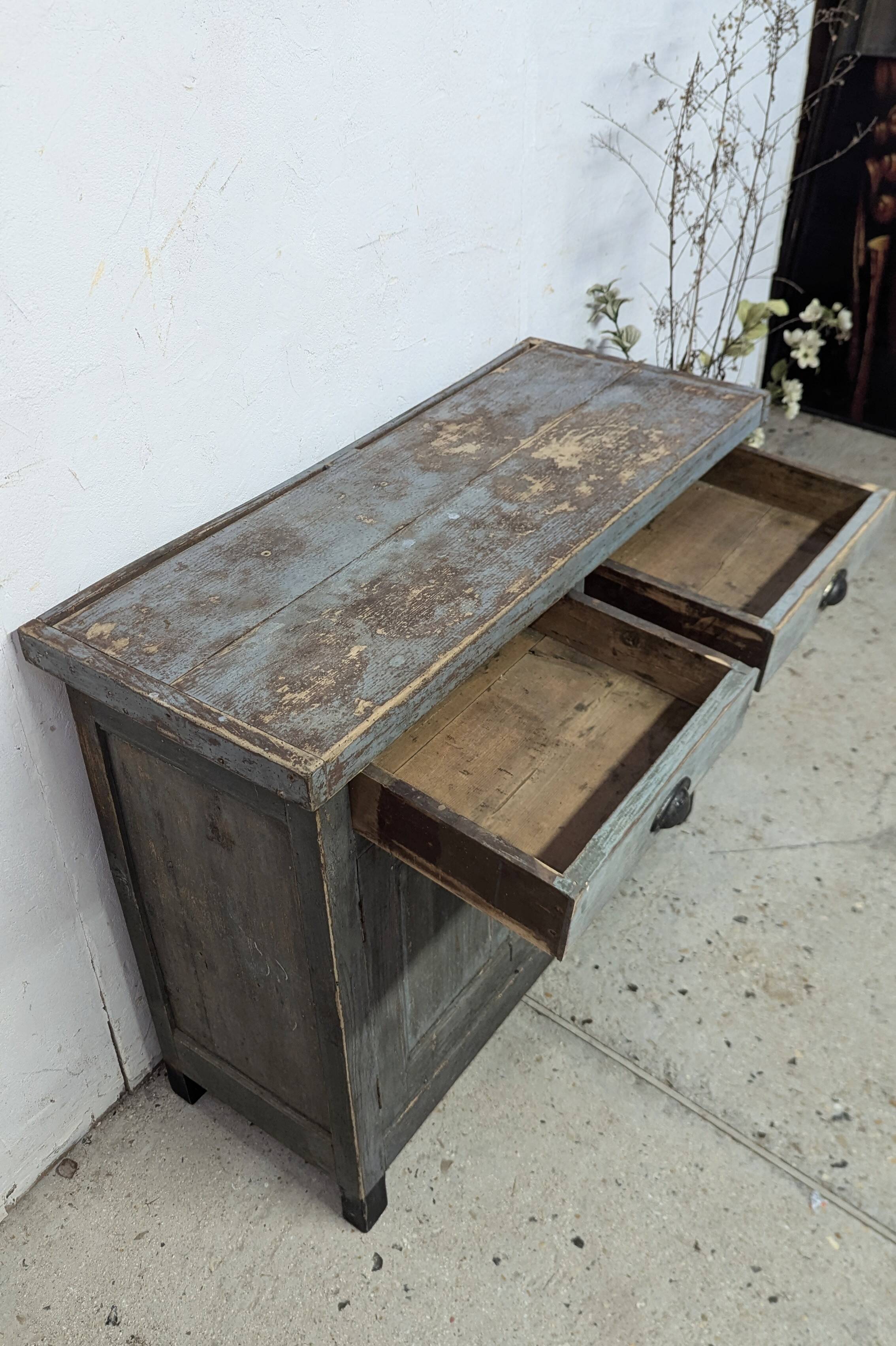 Old Parisian chopping block buffet with vintage shabby patina