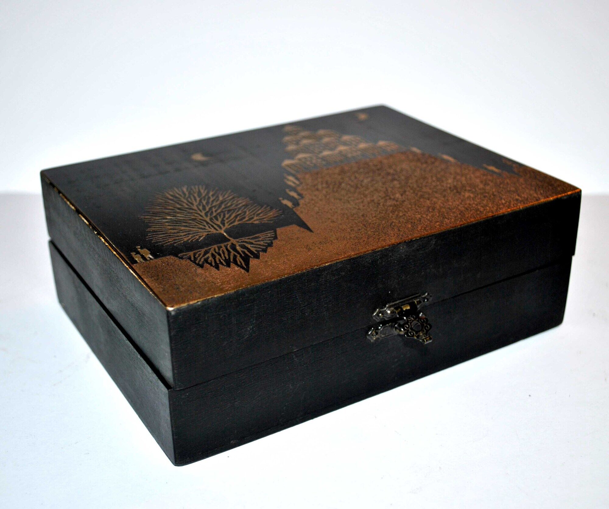 Box modernist box in wood and brass engraved DESIGN Artist JP Chevalier Dinanderie