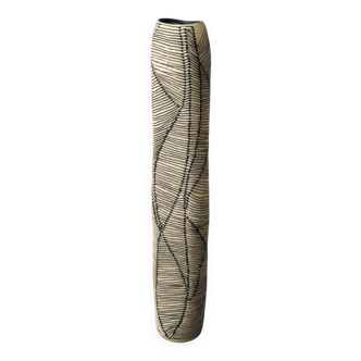 White sandstone vase with black lines