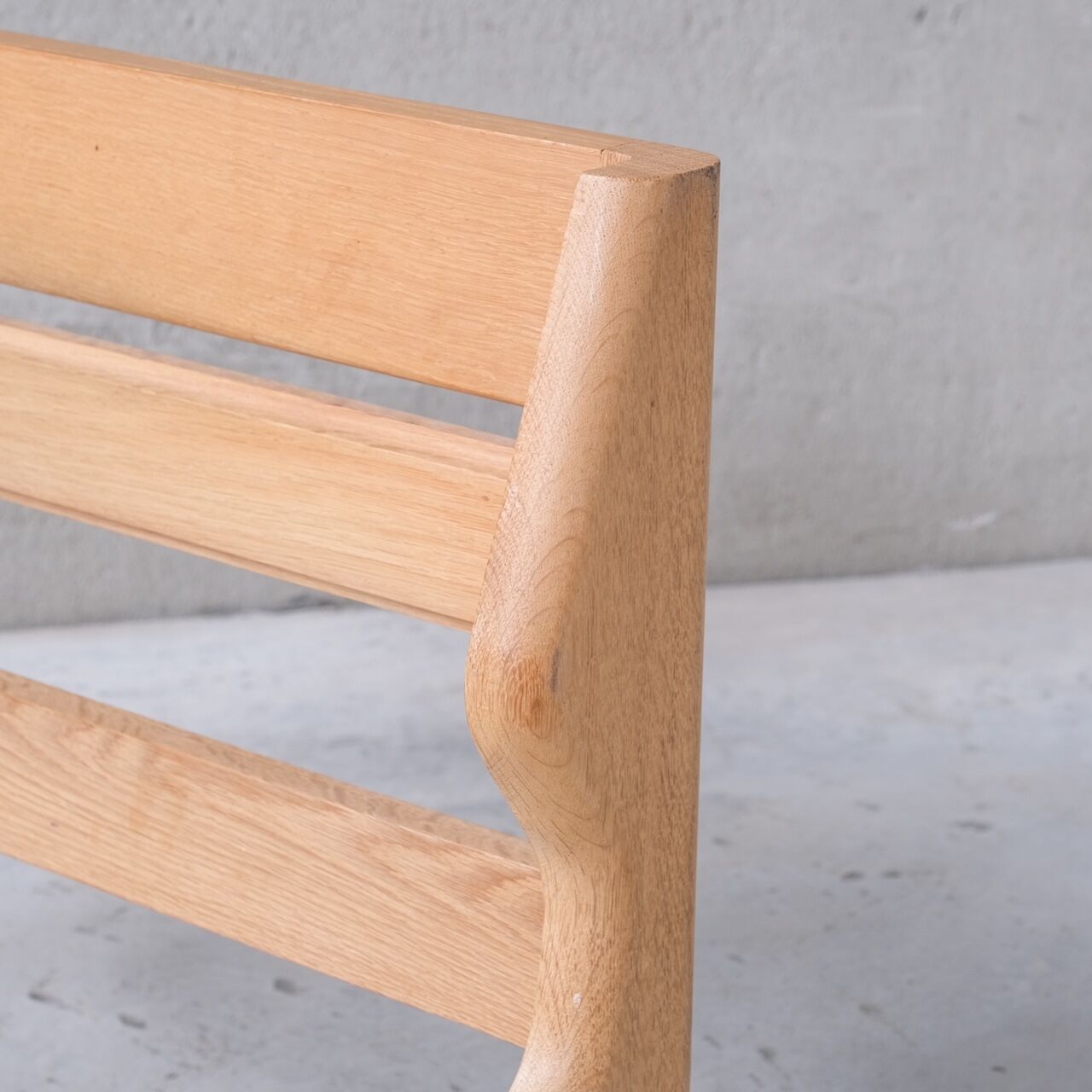 Guillerme et Chambron oak french day bed