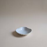 Set of 4 shell bowls
