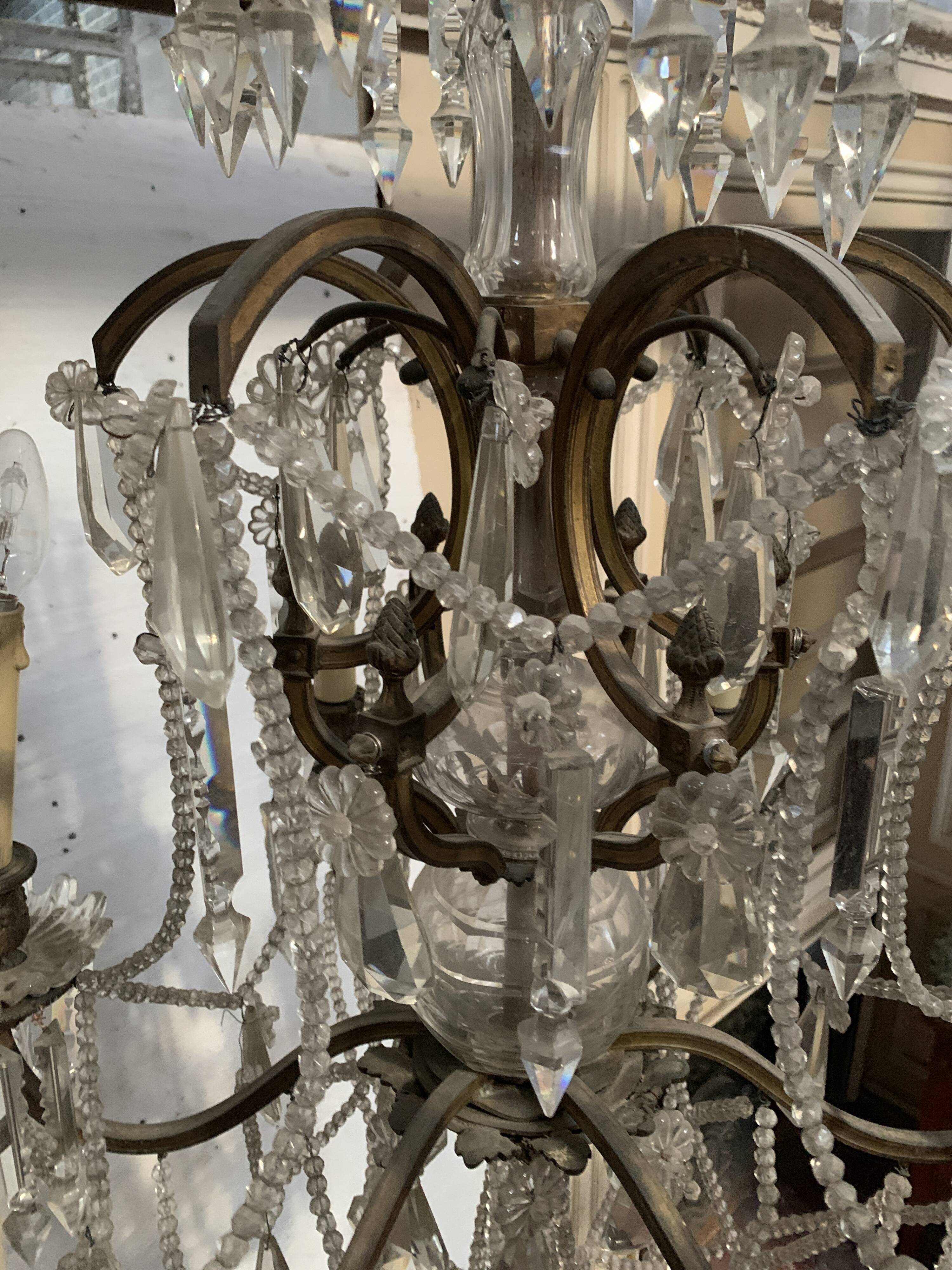 Louis XV style "Fontaine" chandelier in bronze and 20th century pendants