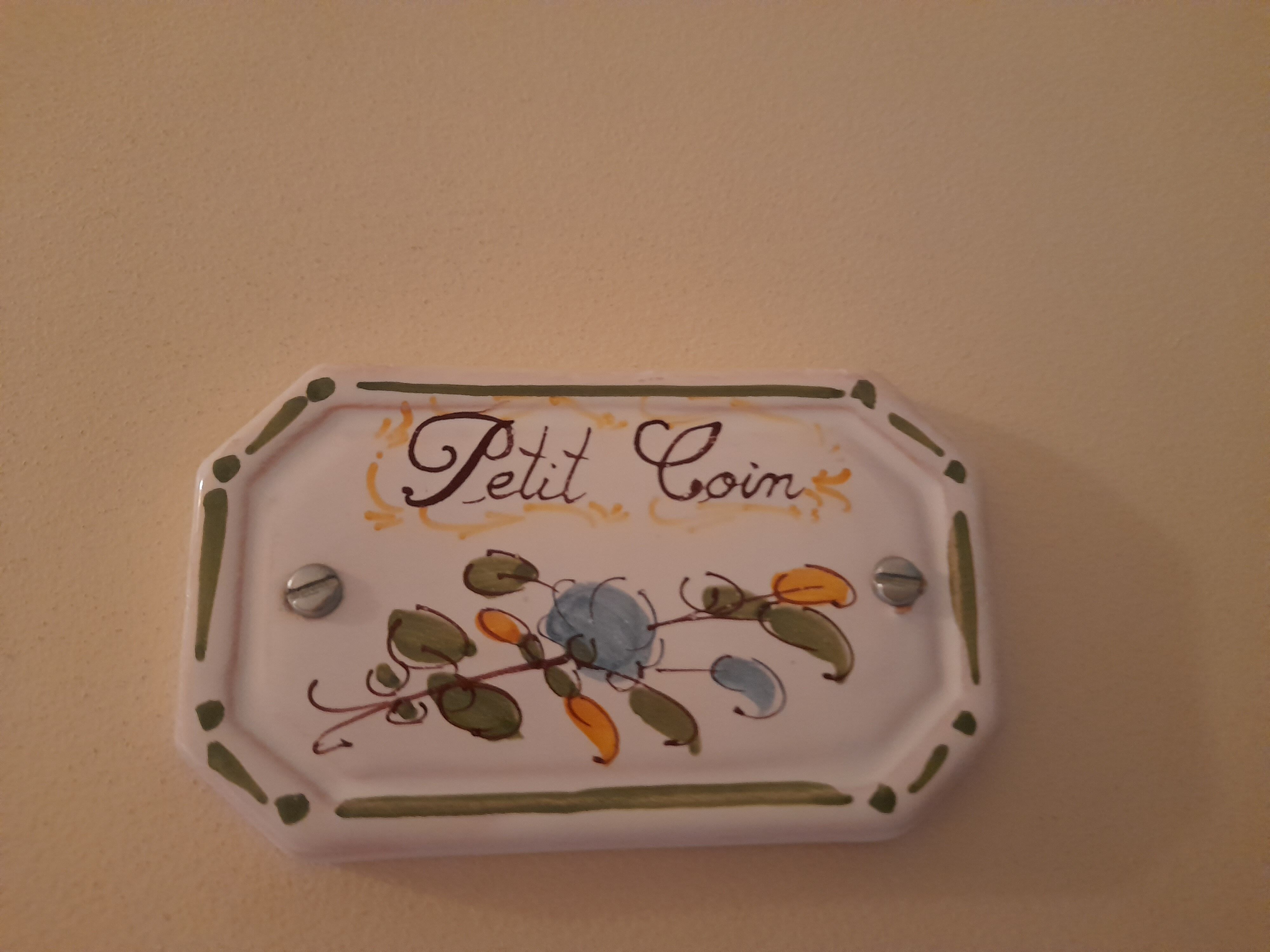 3 door plates Faïencerie Moustiers Sainte Marie