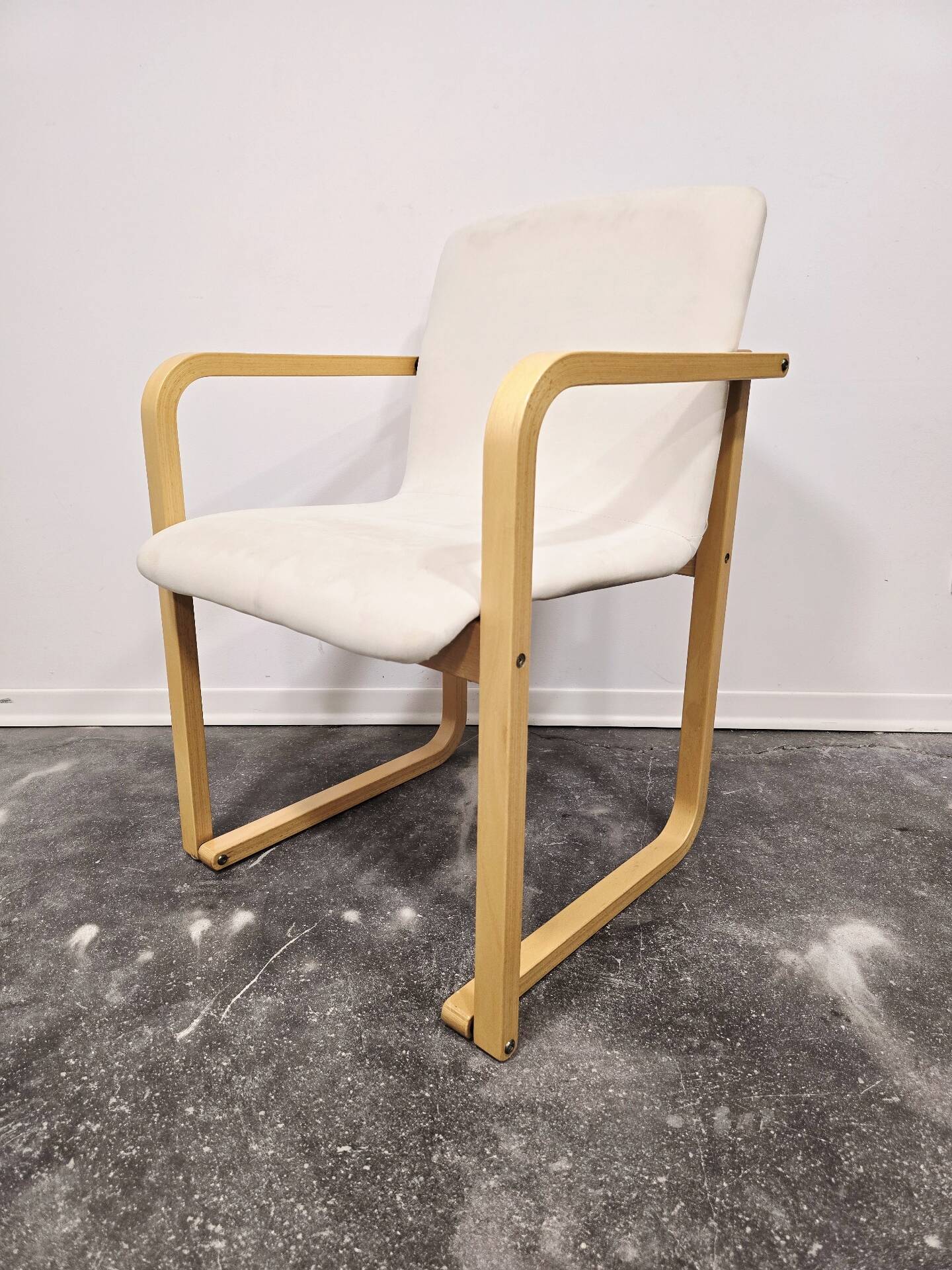 Fauteuil par Branko Uršič en bois cintré