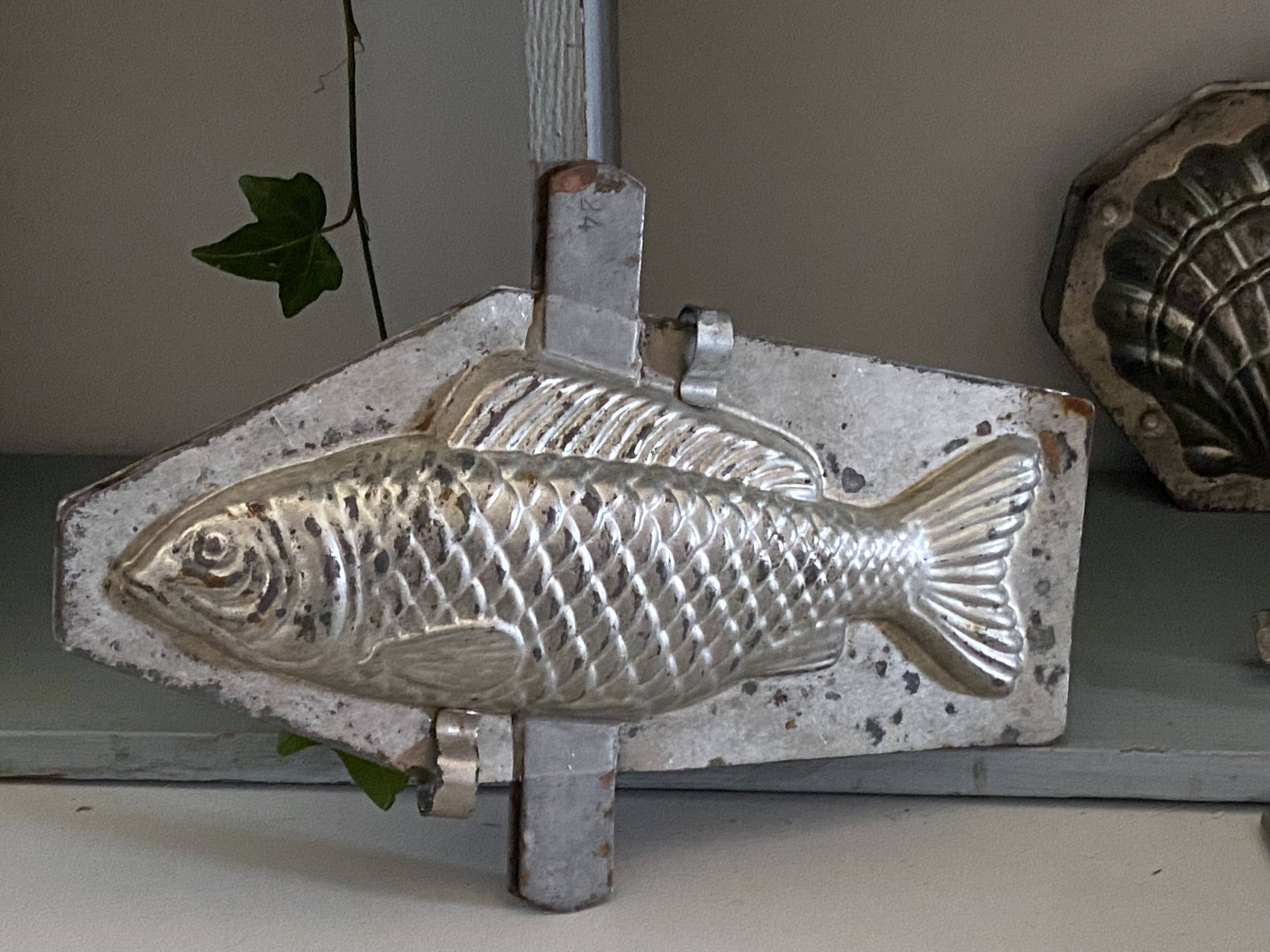Large “fish” chocolate mold