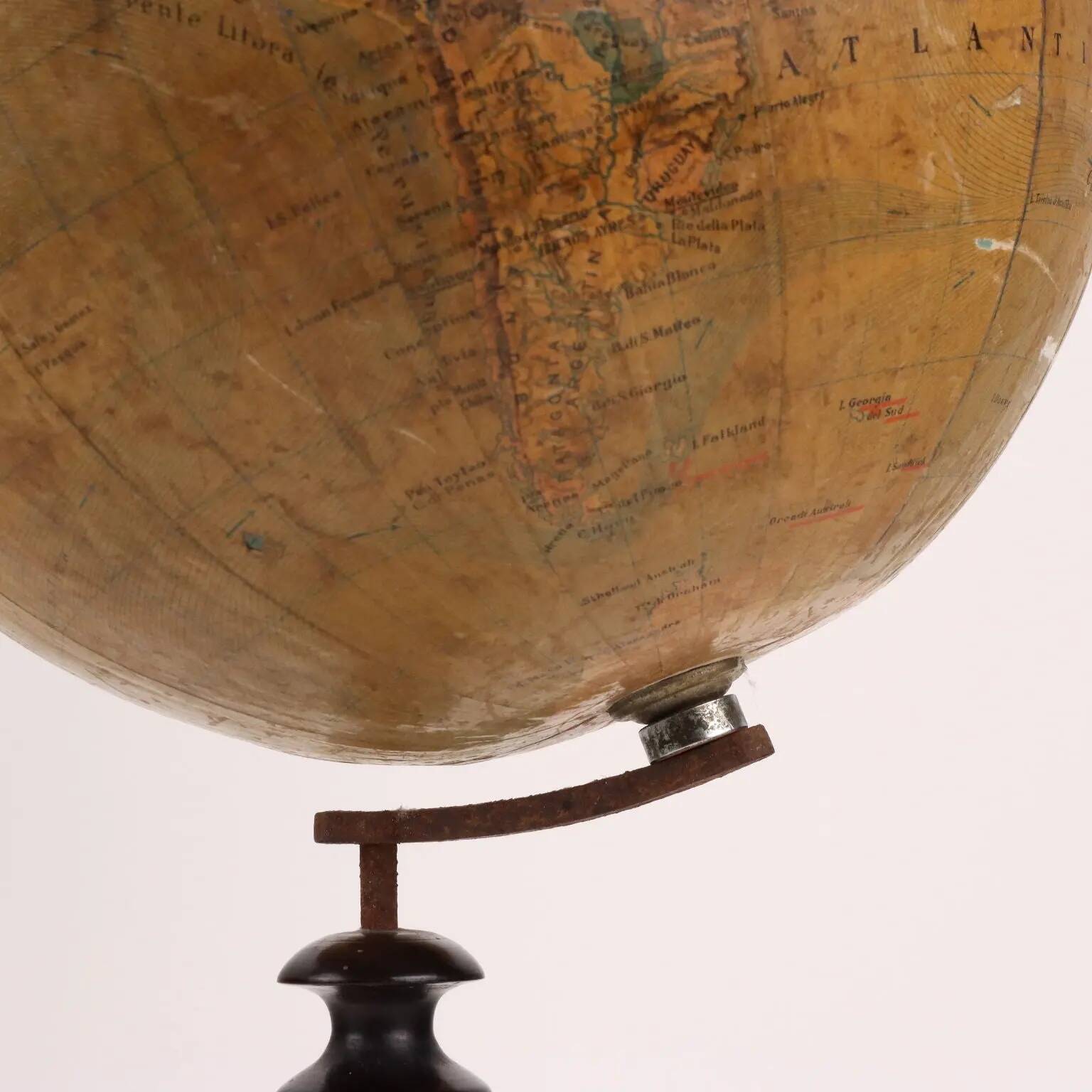 Globe terrestre G. Gussoni, E. Pini, Milan, Italie, XXe siècle
