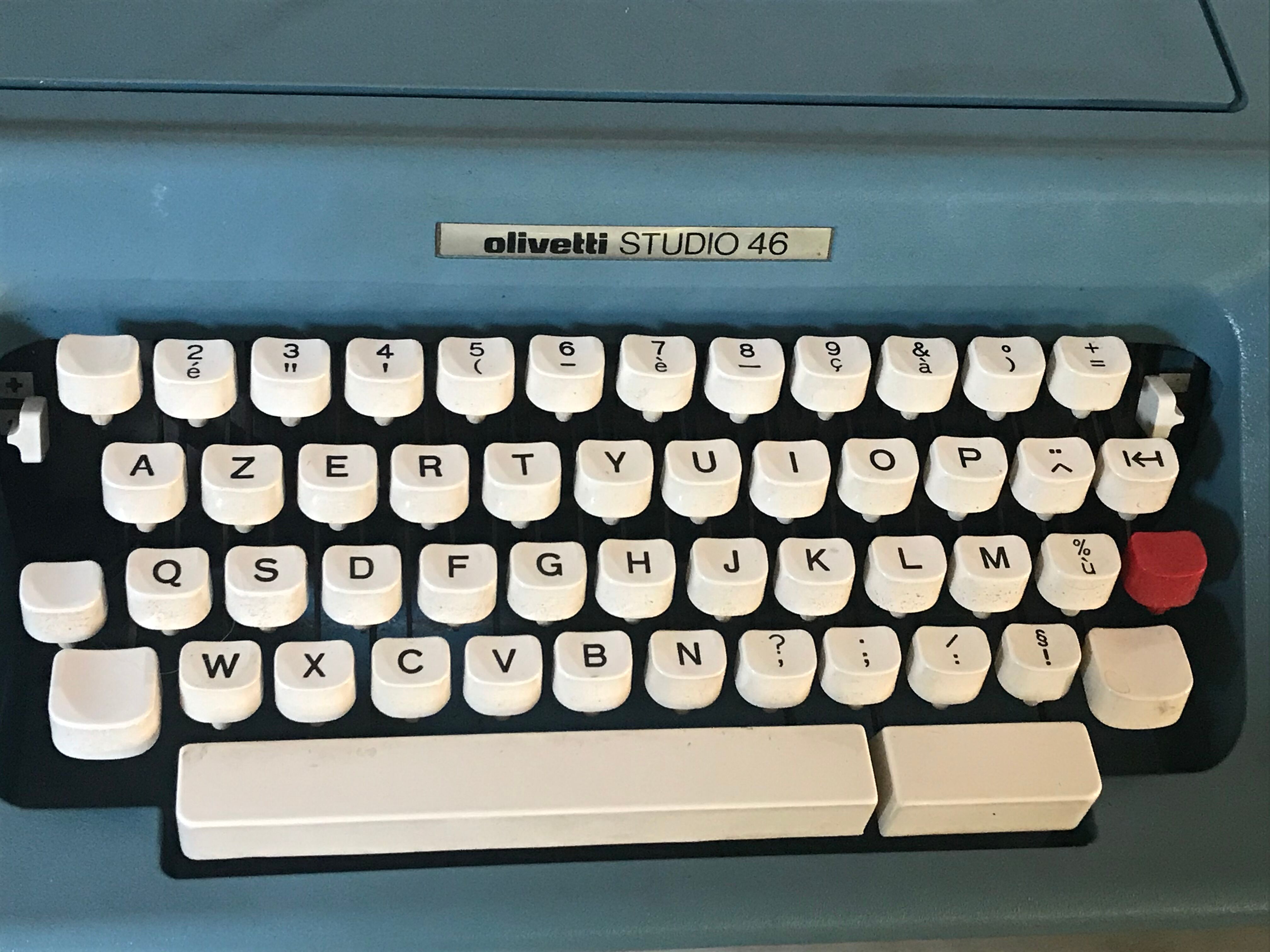 70's Olivetti Studio 46 typewriter