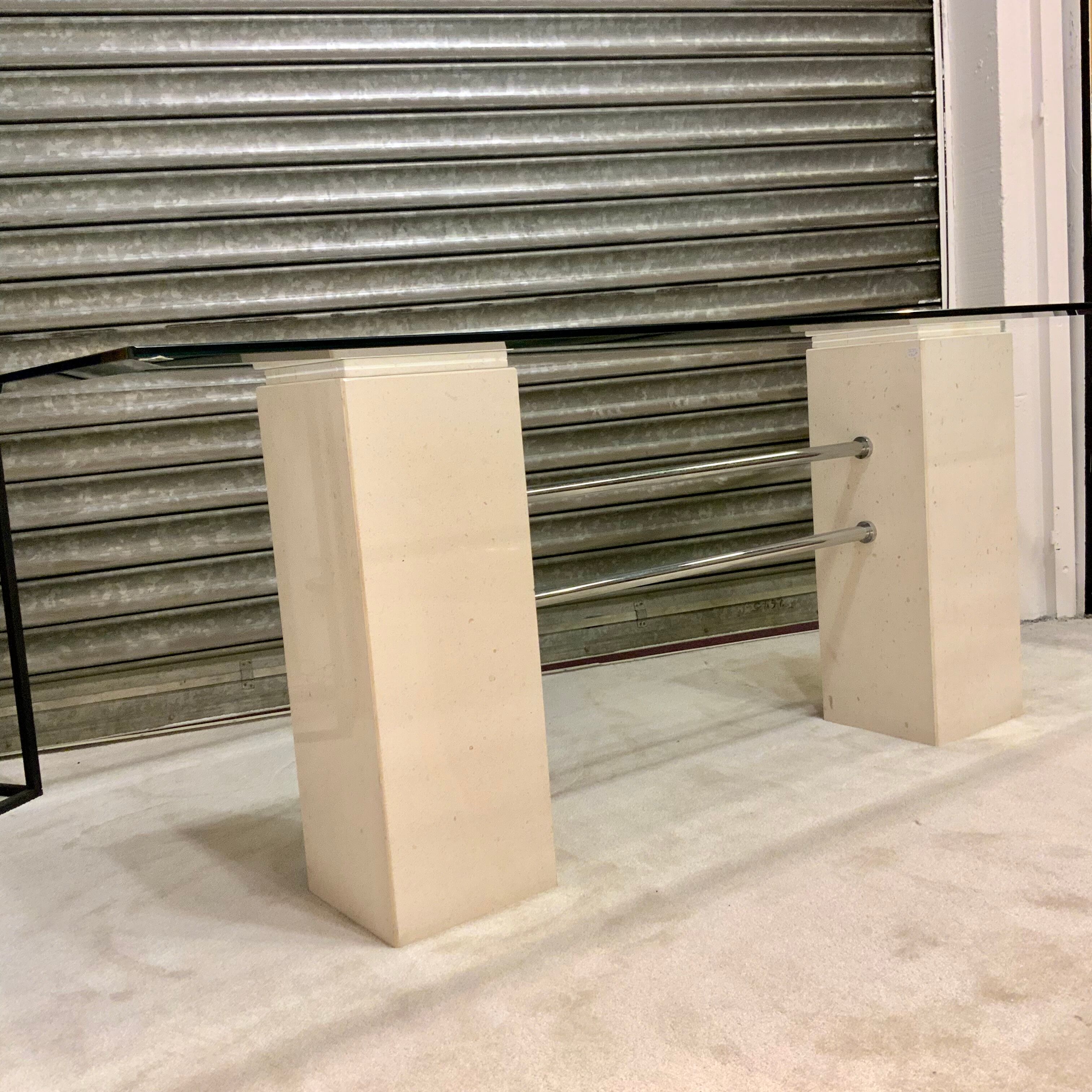 Dining table 1970/80 in travertine