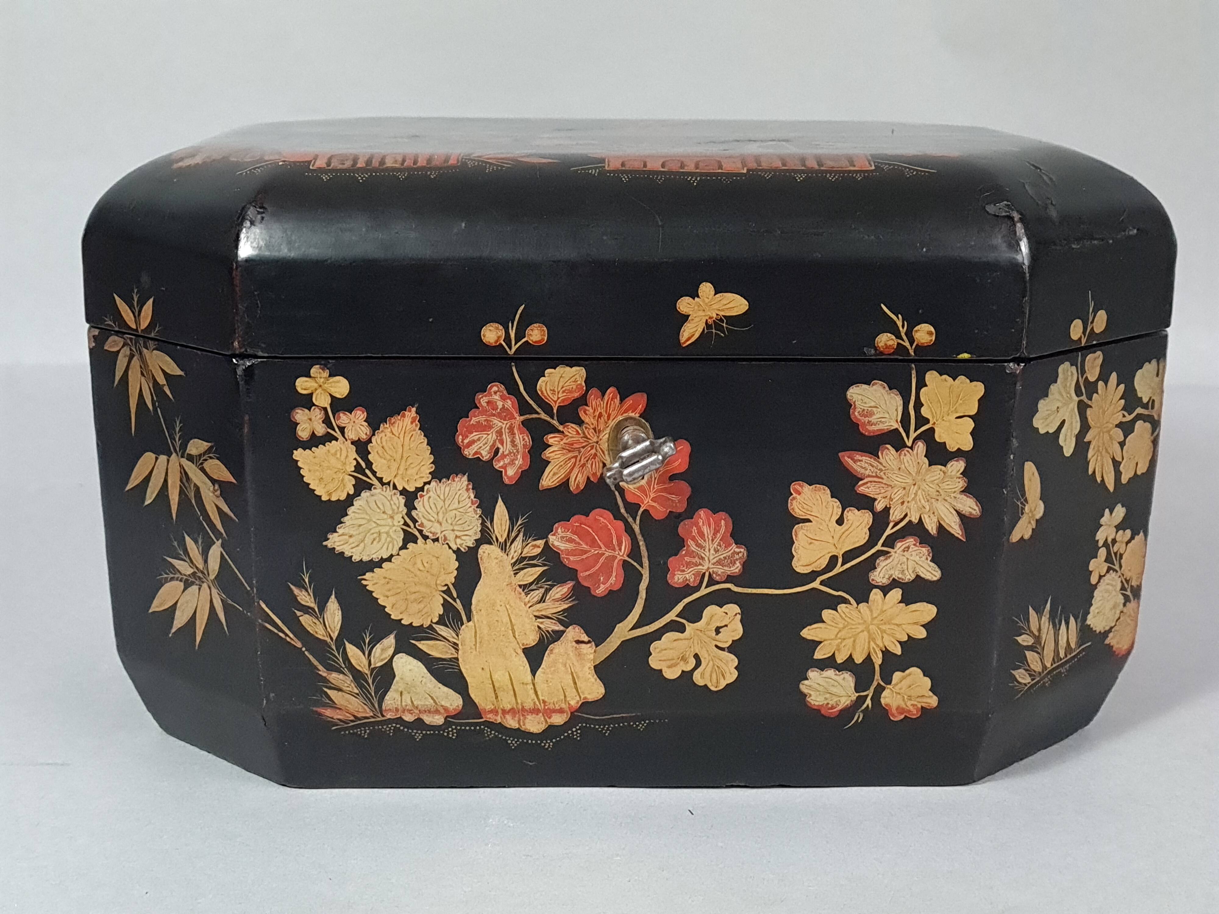 Ancient Japanese large lacquered wooden tea box with 2 tin compartments C99