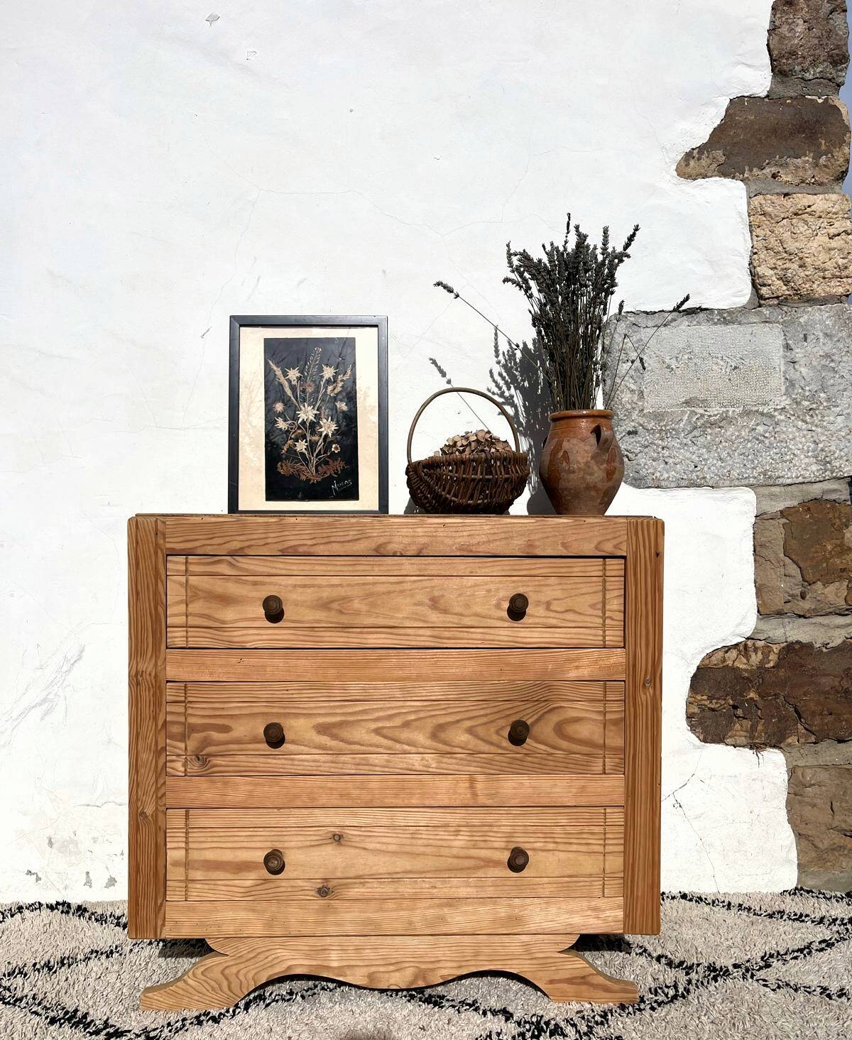 Art Deco chest of drawers
