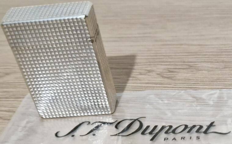 Vintage lighter S.T. Dupont Paris – Guilloché silver – 1980s/1990s