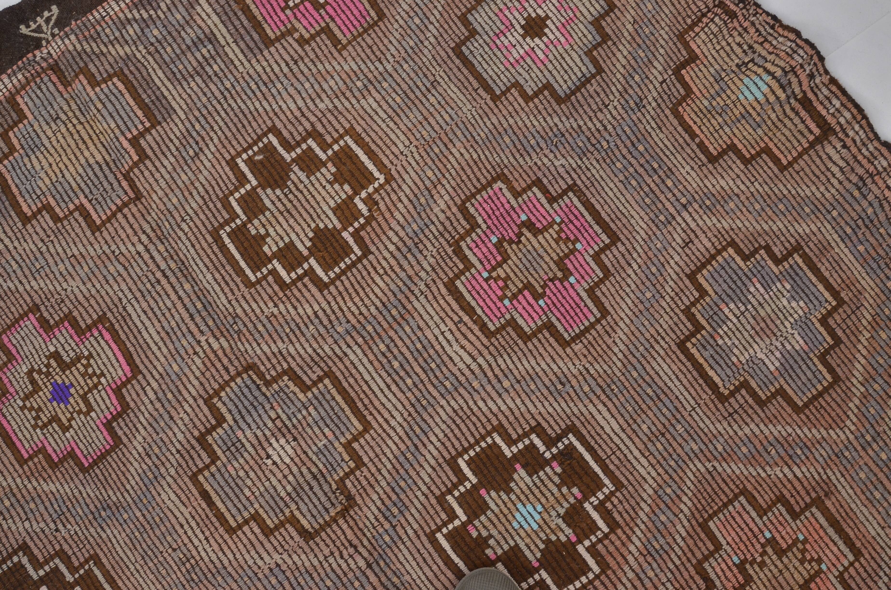 Vintage Handwoven Kilim Rug sku c22