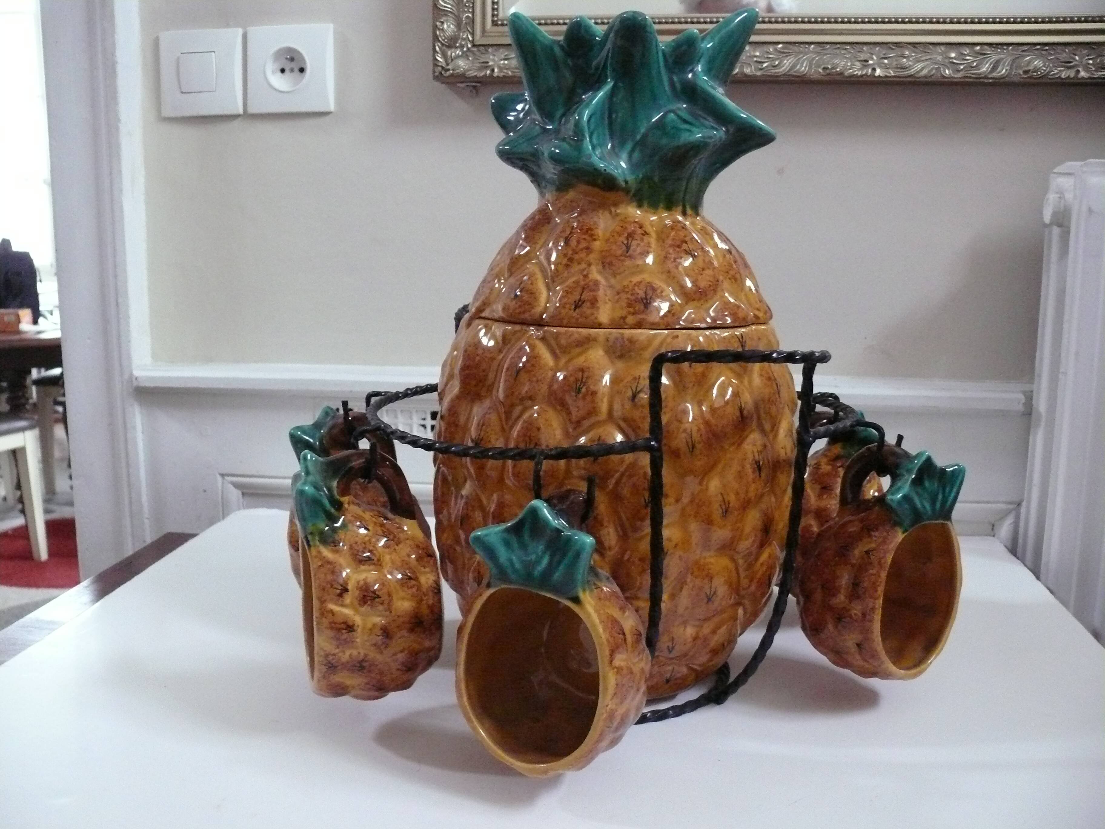 Pineapple-shaped punch set in Vallauris ceramic.