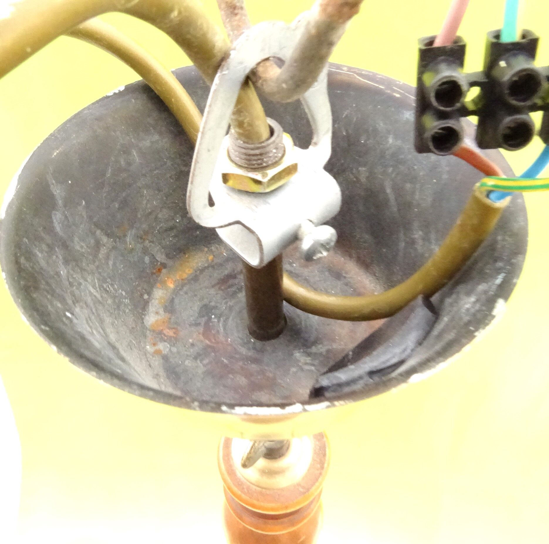 3-branched chandelier in opaque glass