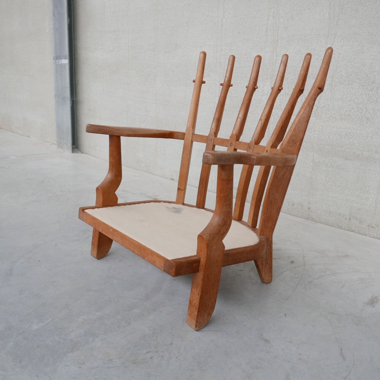 Fauteuil modèle repos de Guillerme et Chambron