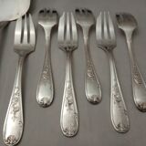 Silver metal dessert fork box with Rocaille-shell pie shovel