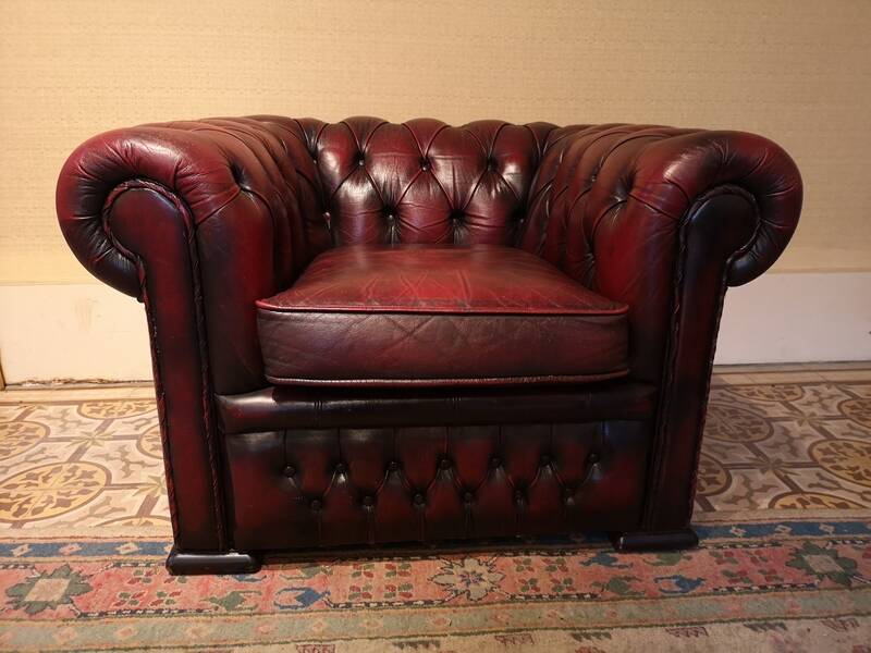 Chesterfield armchair burgundy leather