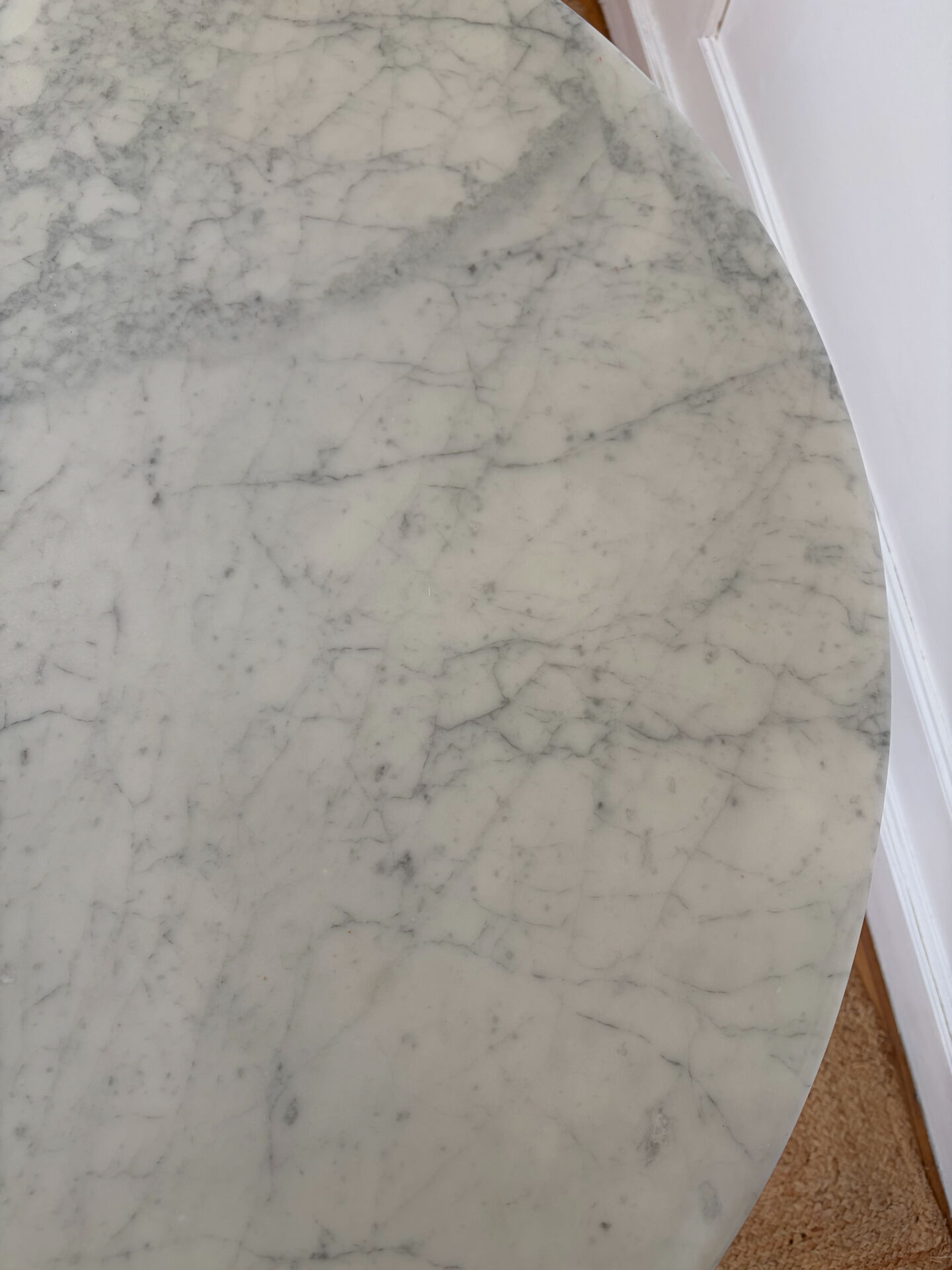 Vintage 1970 marble tulip table