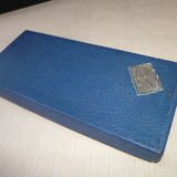 Box of 12 crystal knife holders Triangular shape