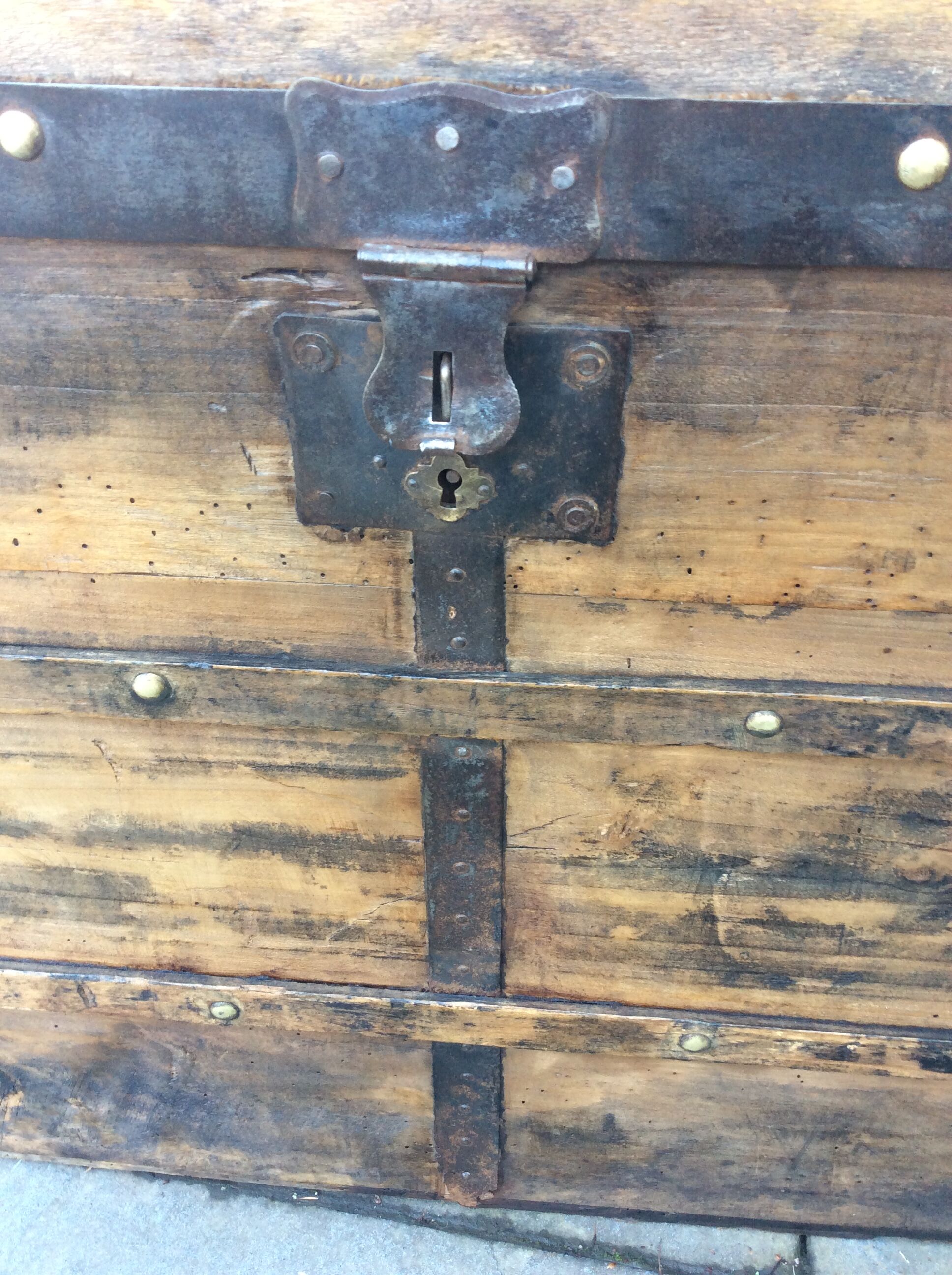Storage trunk 19 th