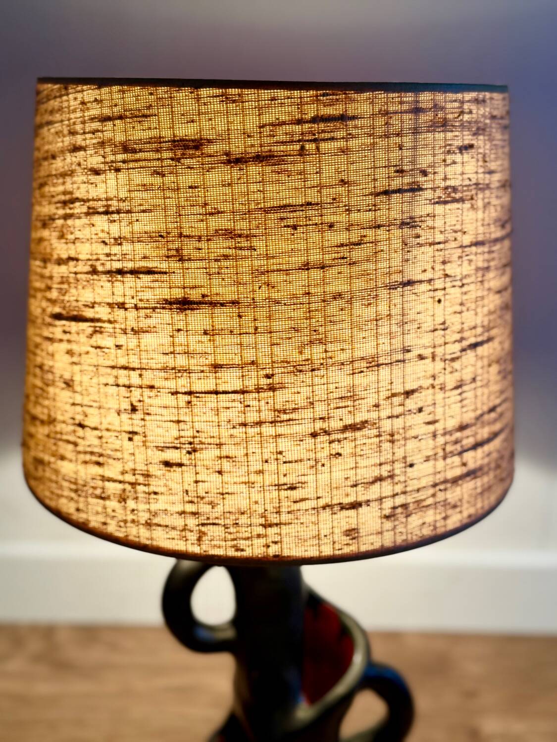 Ceramic table lamp