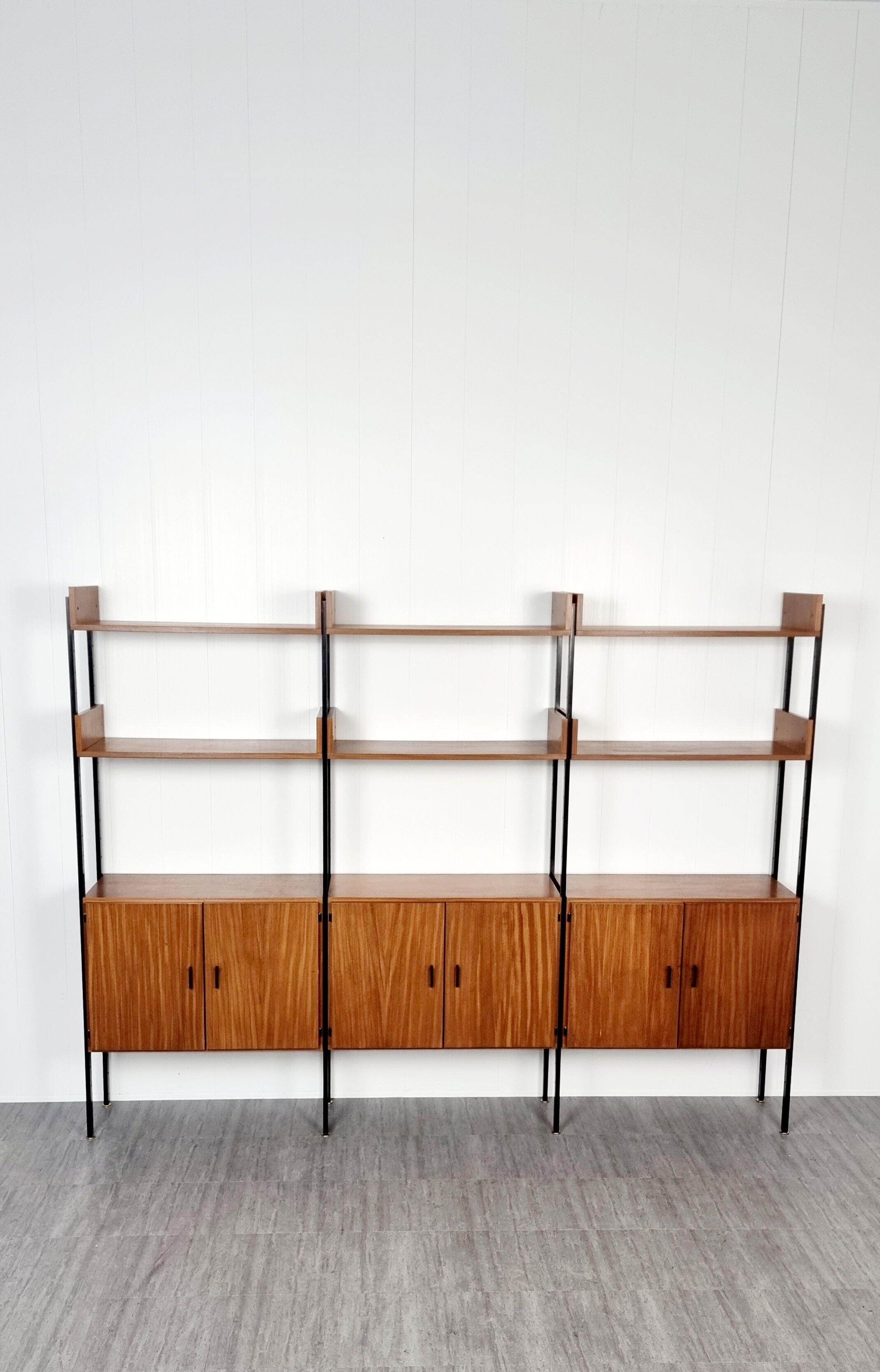Simpla lux modular wall unit