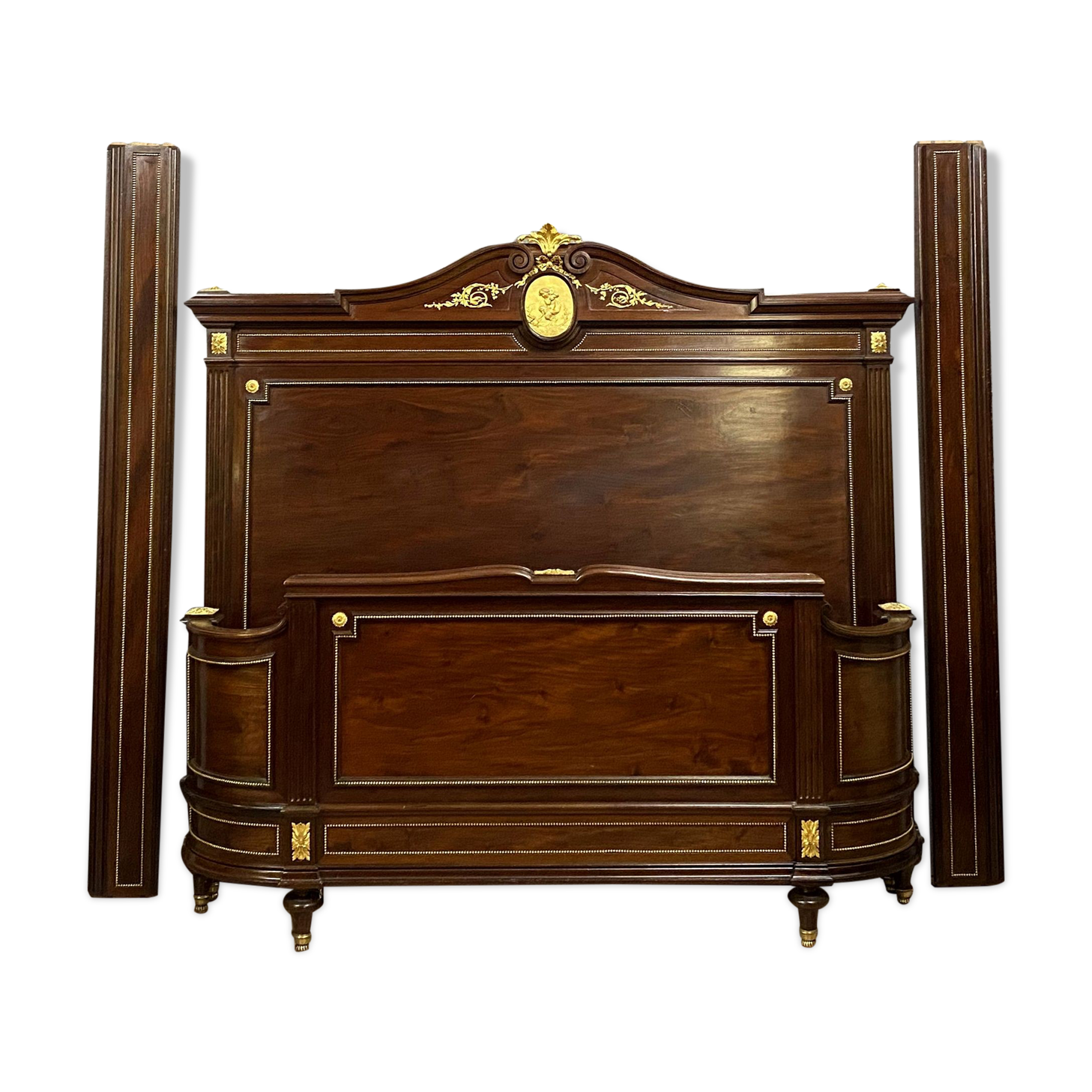 Lit corbeille Louis XVI en acajou estampillé L'Hoste & Bernel à Paris