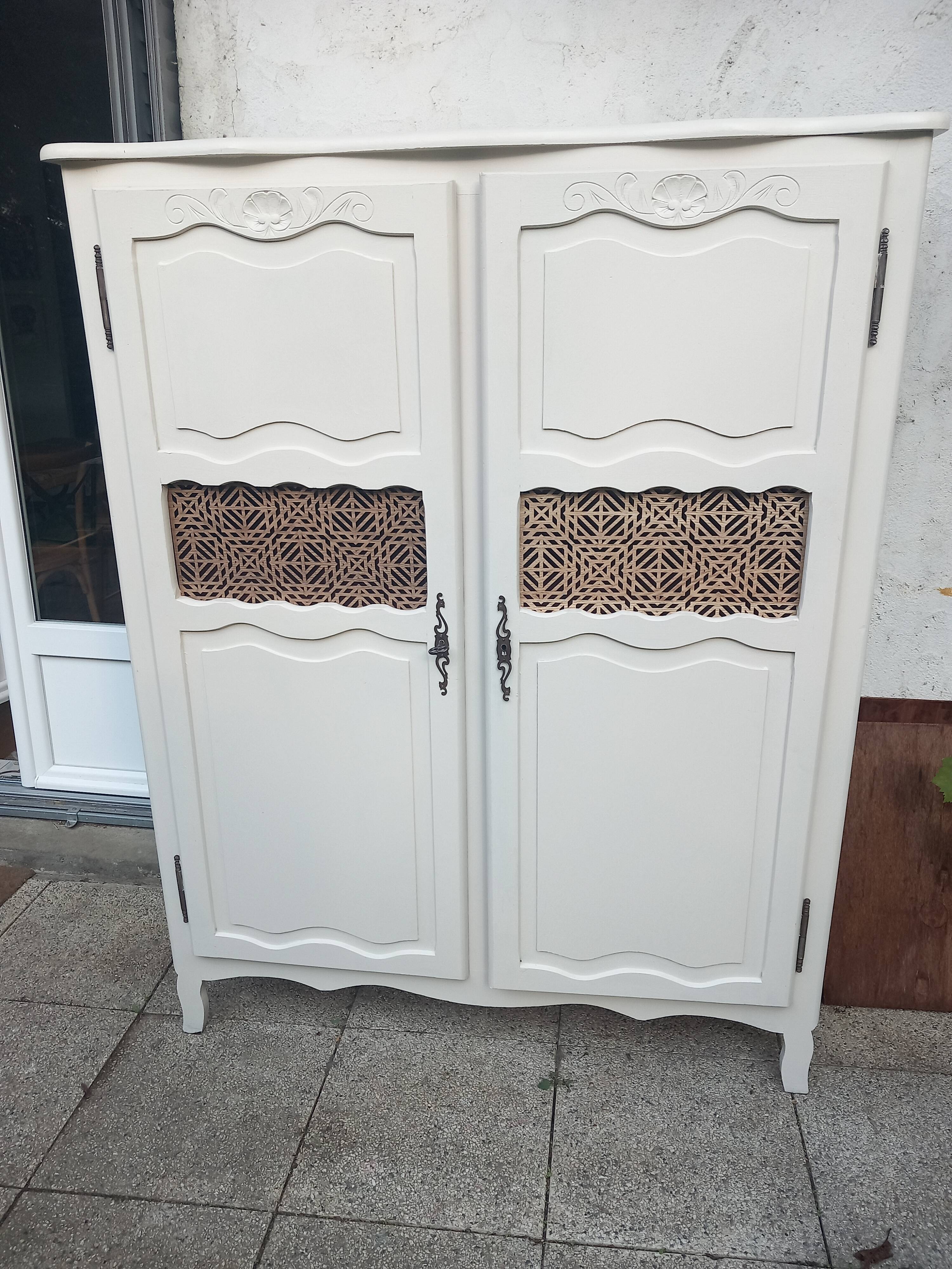 Children's wardrobe