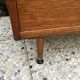 Commode vintage pieds fuseaux
