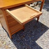 Desk with curtain binder