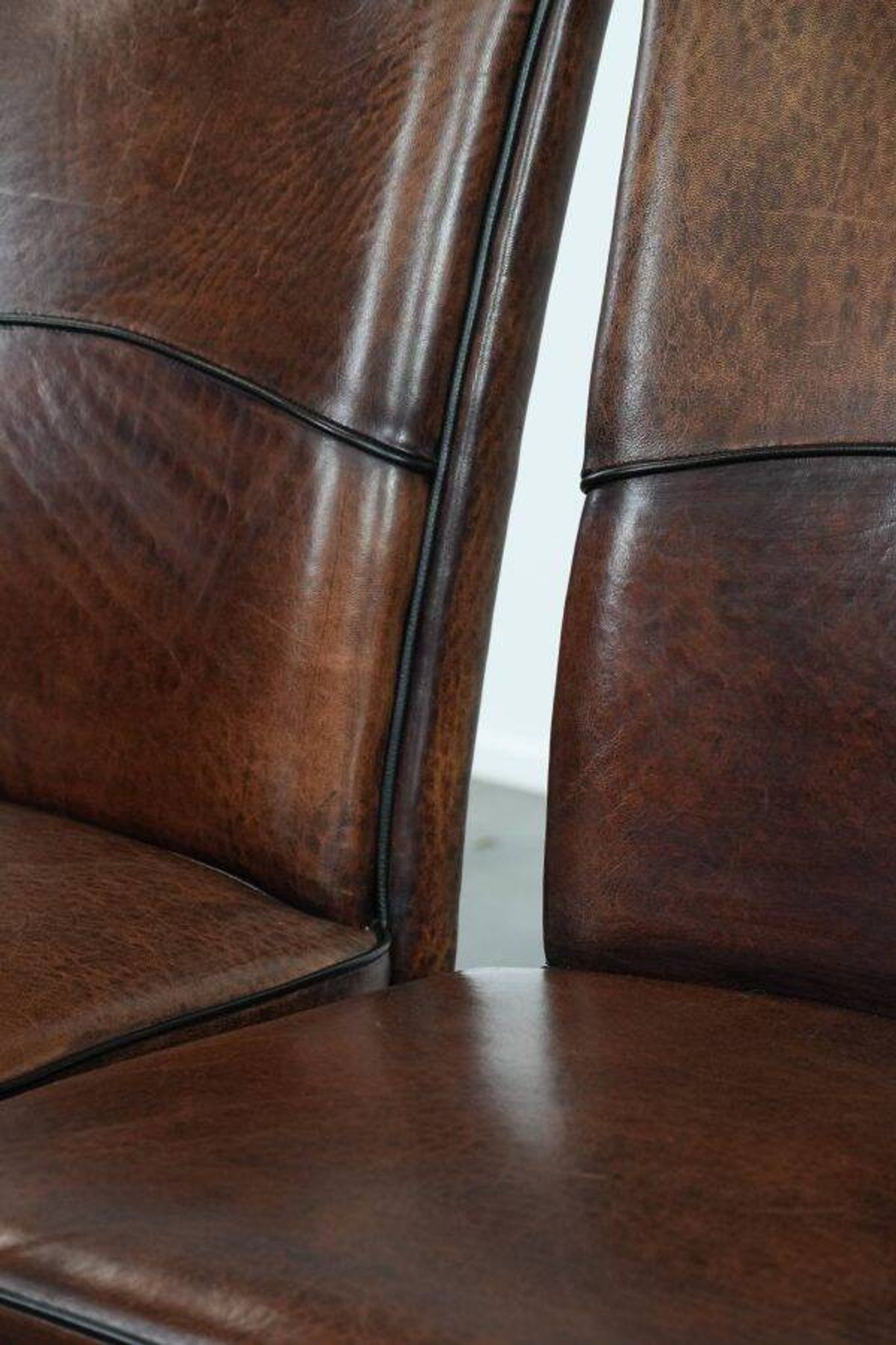 Comfortable set of 2 sheep leather dining chairs with character