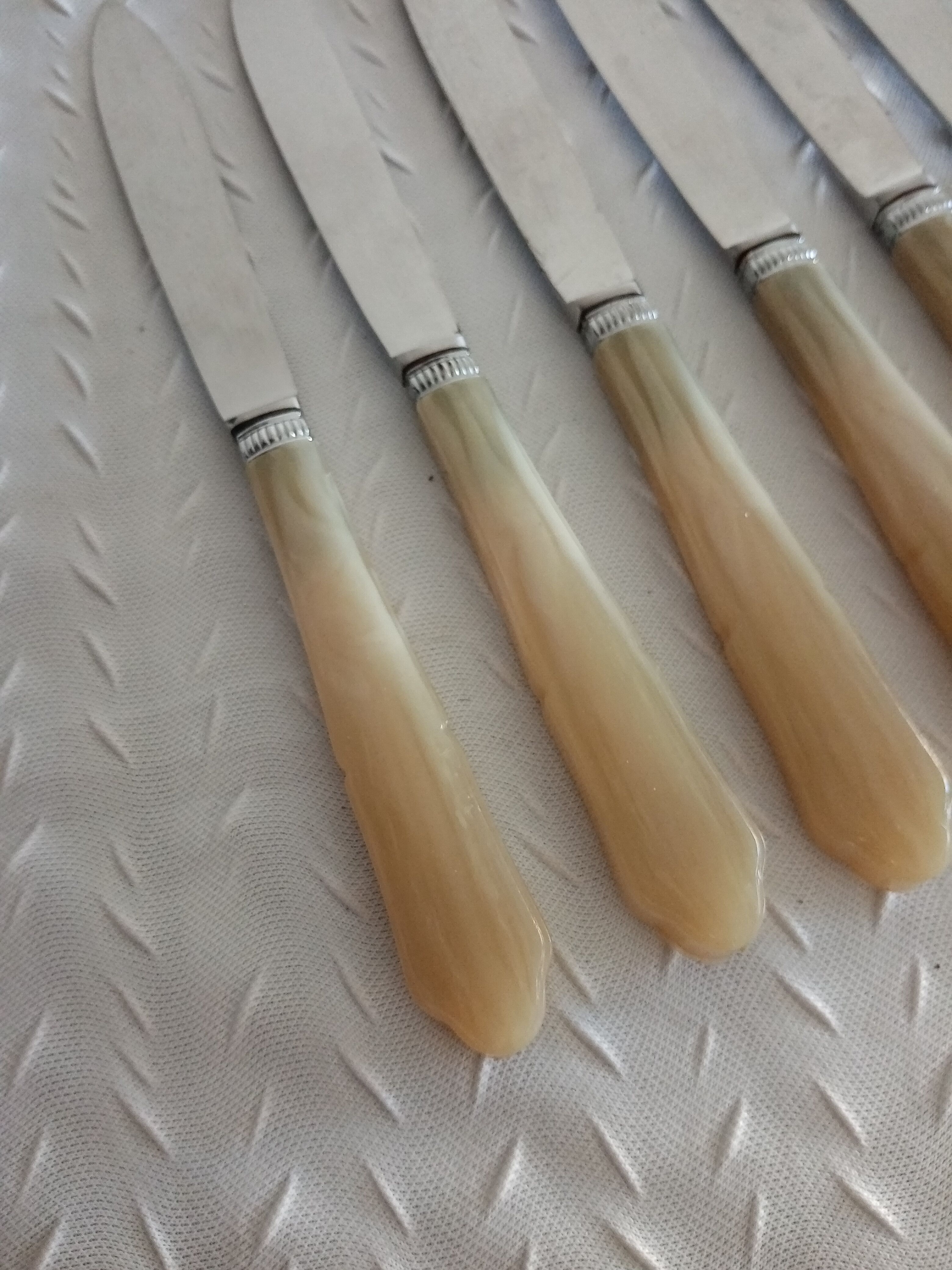 6 cheese knives, vintage