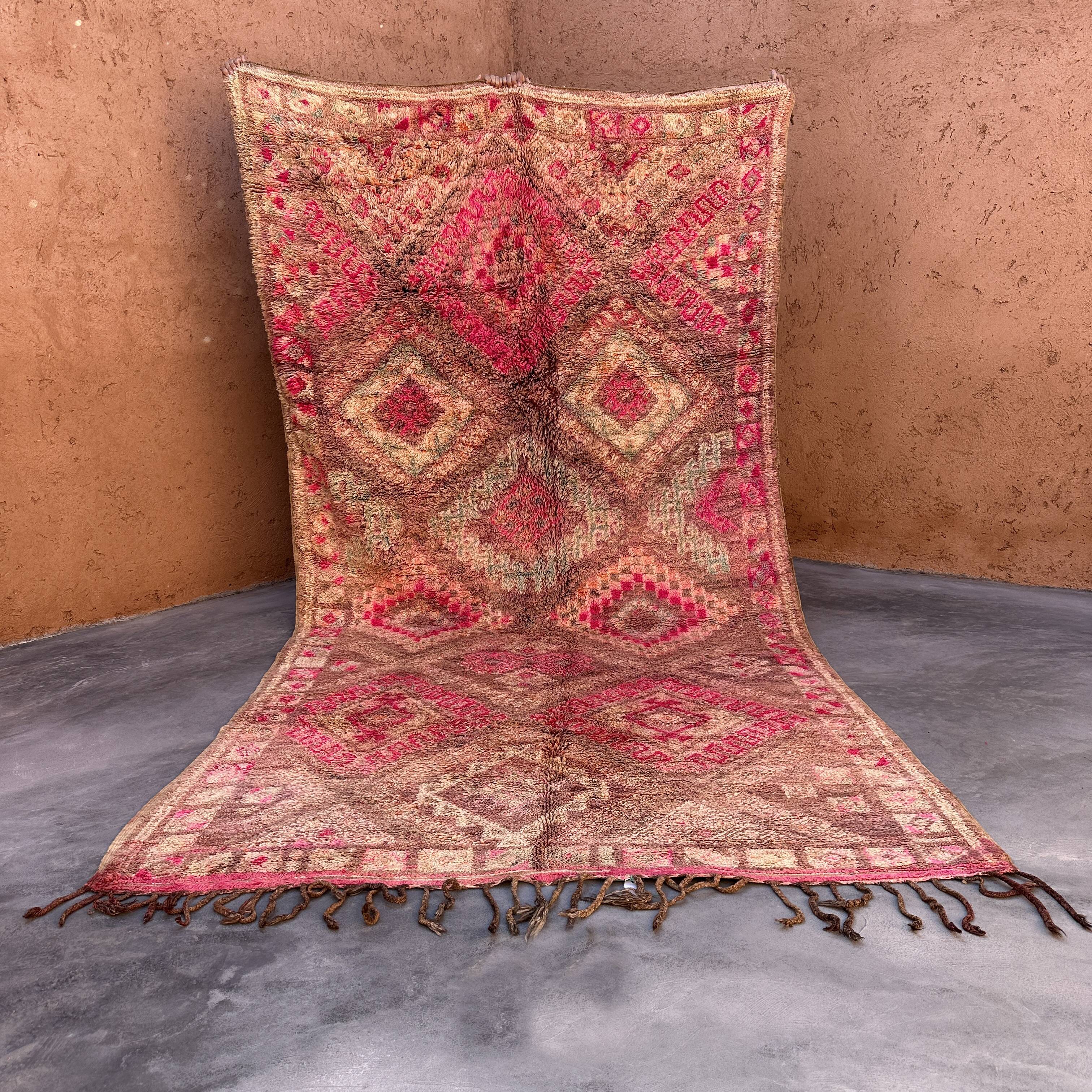 Tapis Marocain Boujad rose - 380 x 186 cm