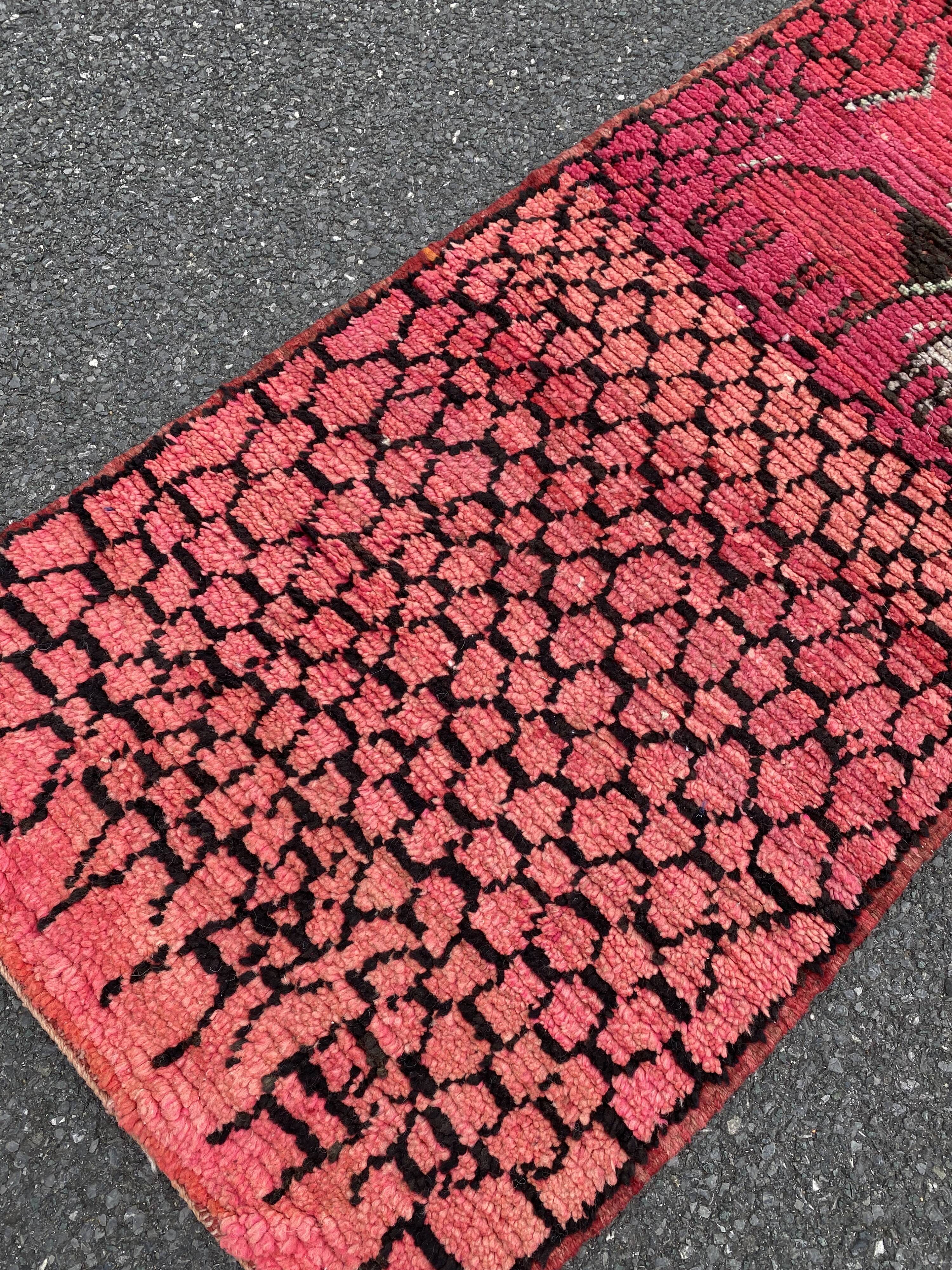 Berber carpet Boujaad corridor 70x290 cm